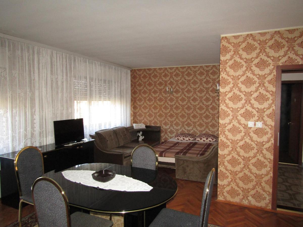 Apartman Milena Kladovo Exteriör bild